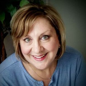 Meet your Posher, Carrie
